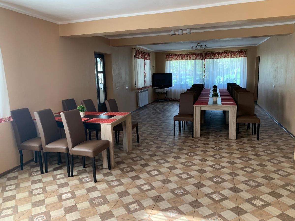 فندق موغيتْشي دي يوسفي  Vila Mogan المظهر الخارجي الصورة
